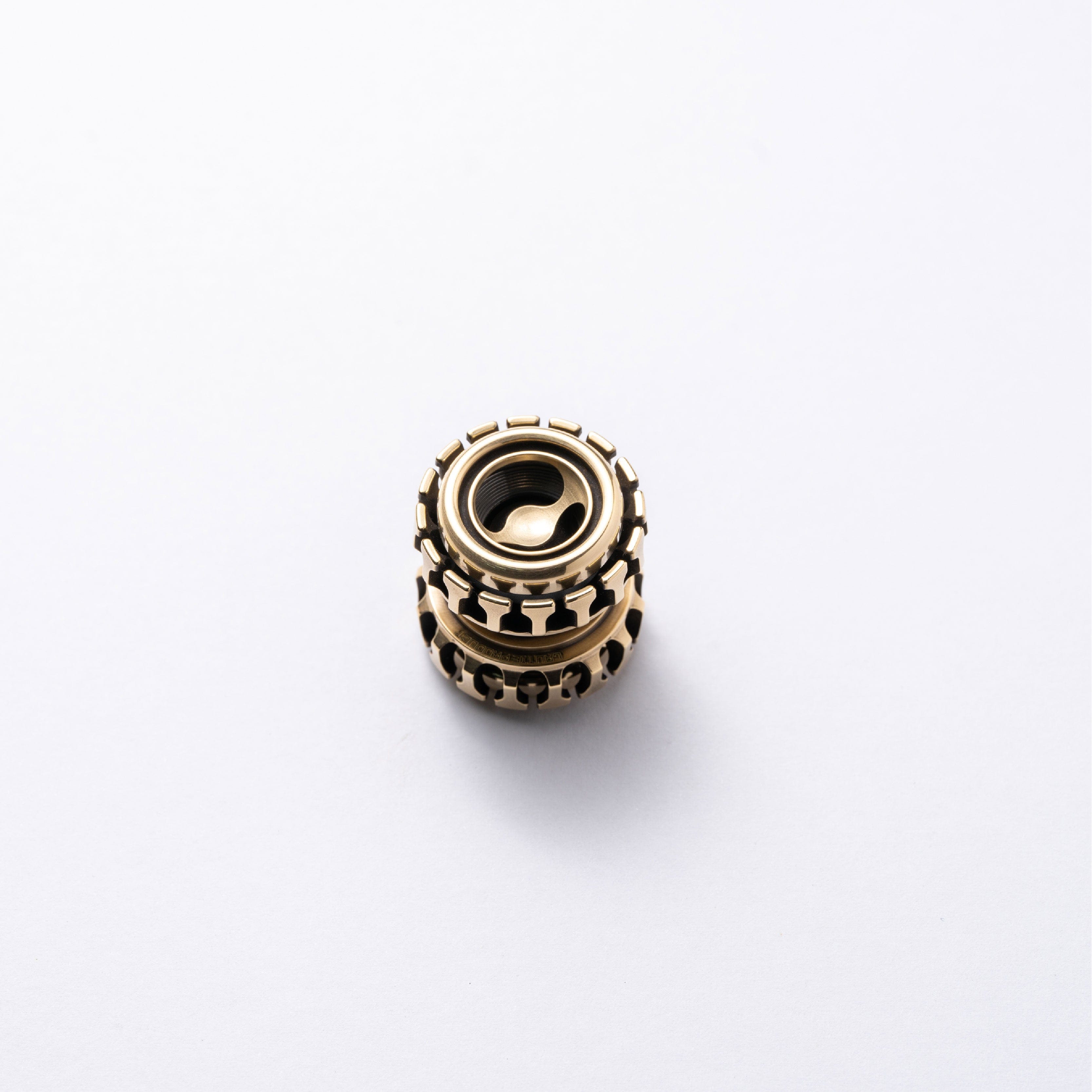 LAUTIE 只禁优惠代码 Noiz-O Fidget Spinner Crown Button (ships in 15 days) / Brass
