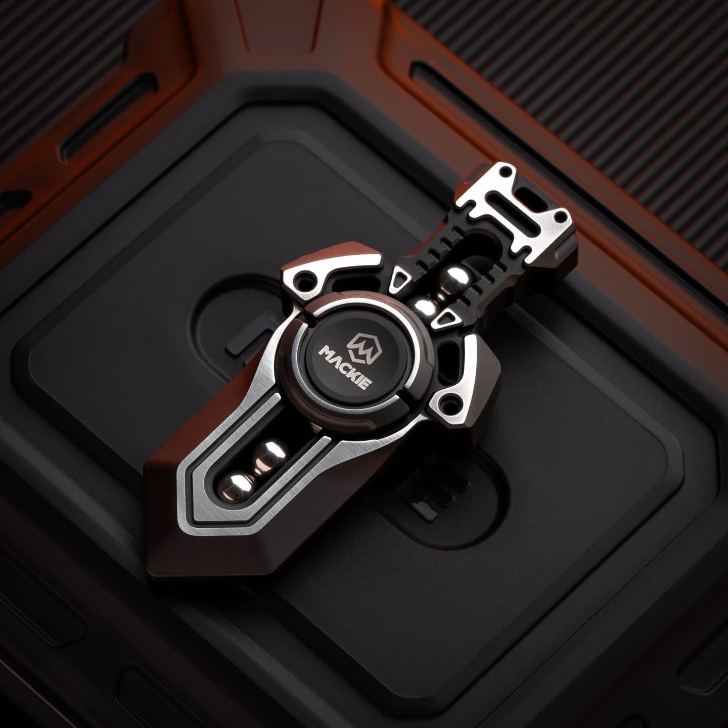 MACKIE Fidget Spinner Galatine Mini Blackened Stainless Steel (GEEONE Exclusive)