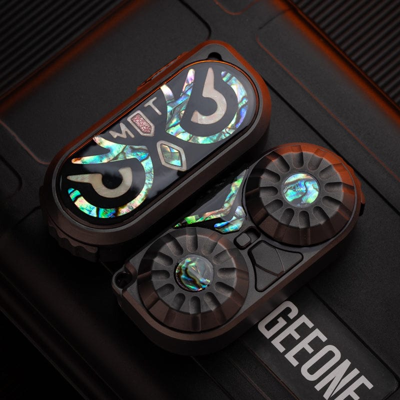 MOT 禁店铺满减及优惠代码 OWL Blackened Stainless Steel (green shell coating)