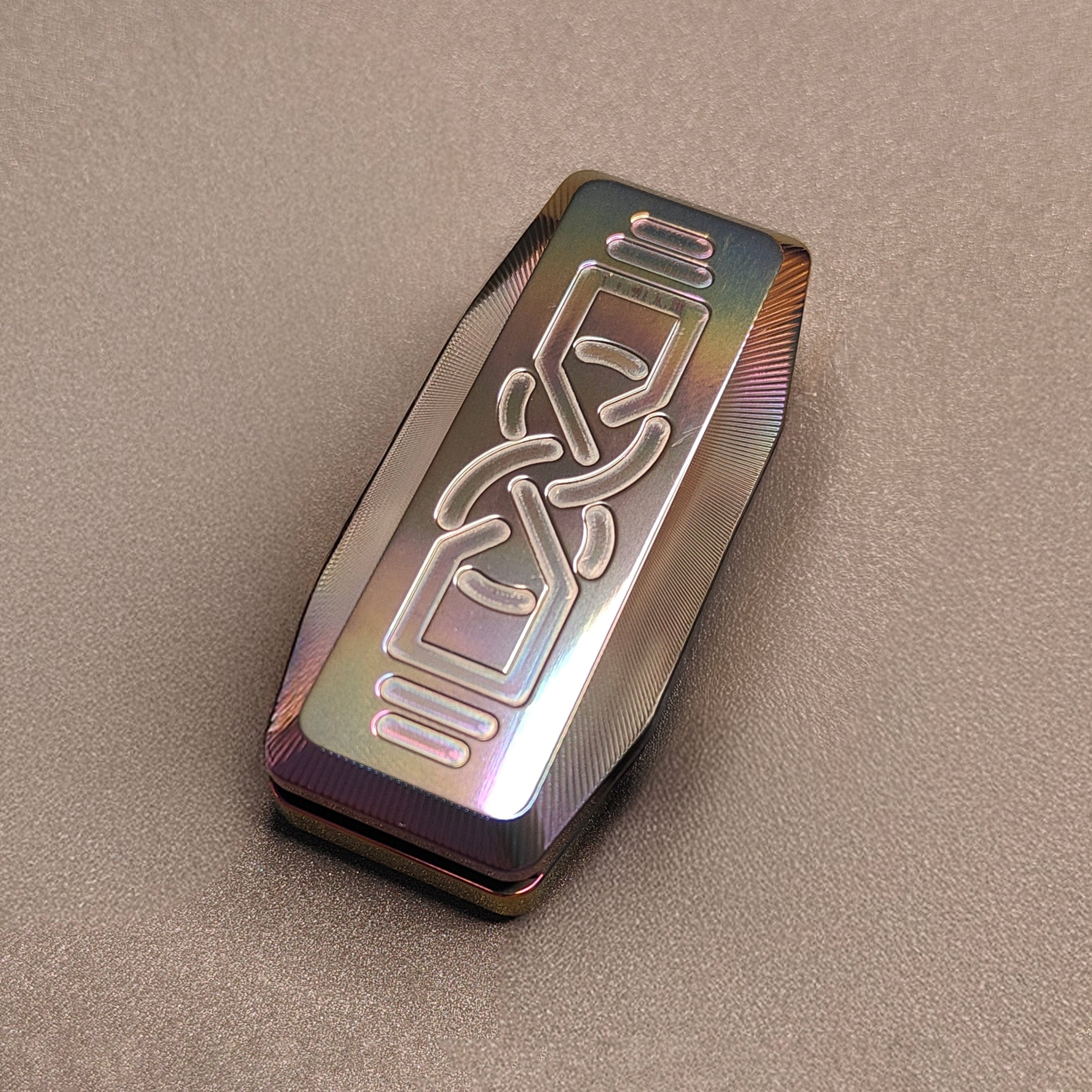 Sequence 只禁优惠代码 Shuttle Slider Oil slick Zirconium (ships in 7 days)