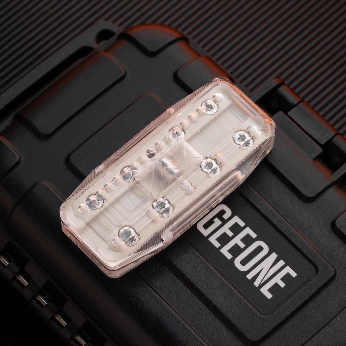 Sequence 只禁优惠代码 Shuttle Slider Polished PMMA