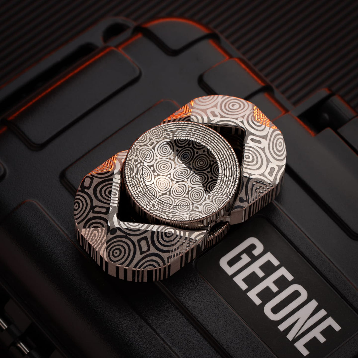 Spinmoon EDC 只禁优惠代码 Fa Cai BlueTongue Damascus