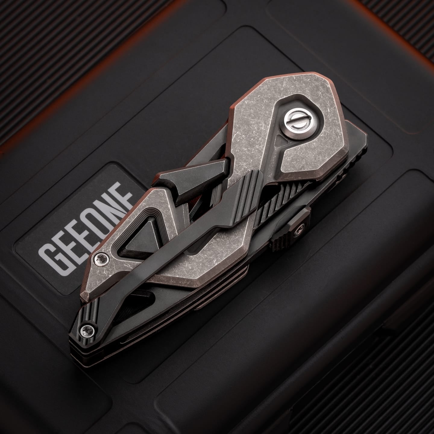 TEA ROOM Multi Tool TR-1 Titanium+M390