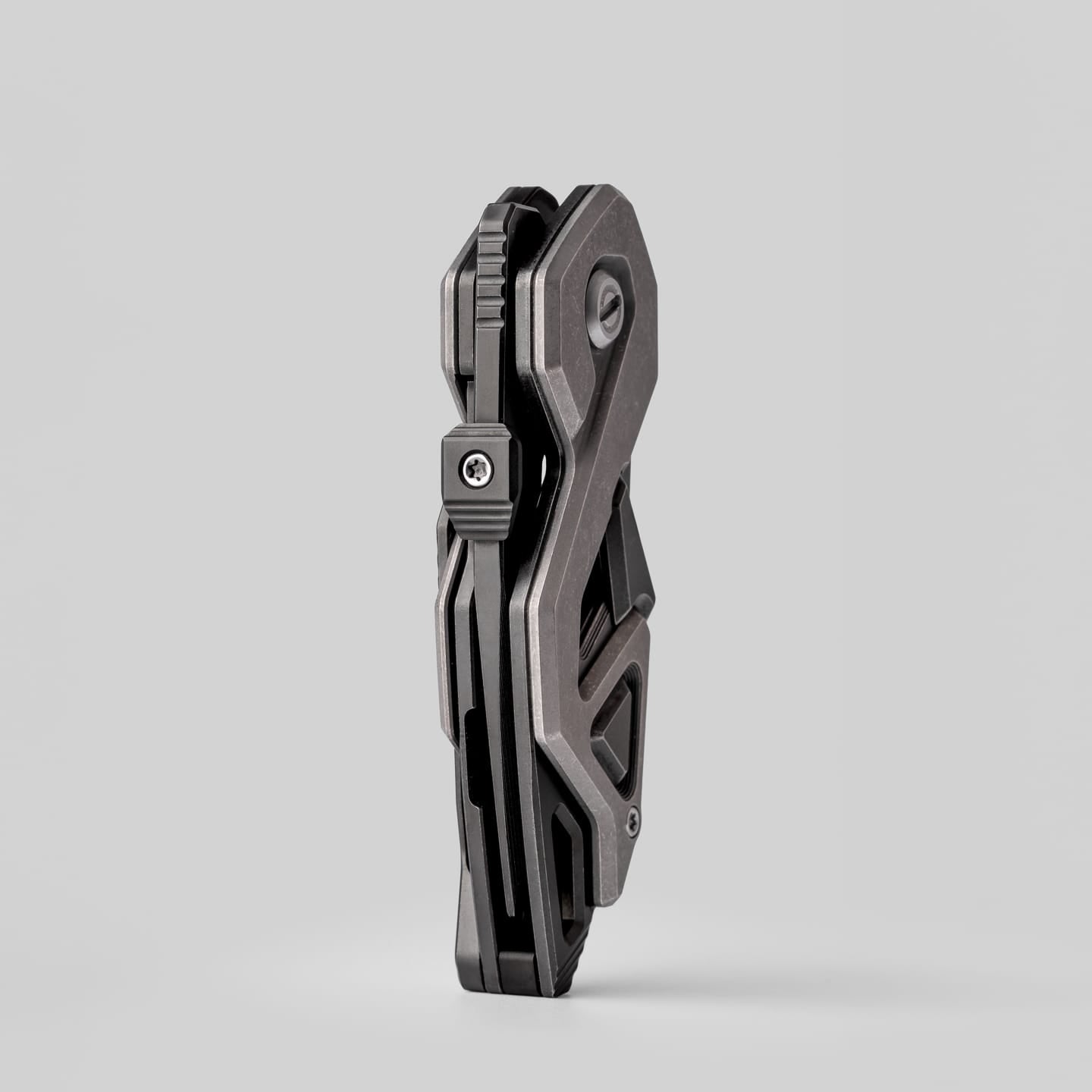TEA ROOM Multi Tool TR-1 Titanium+M390