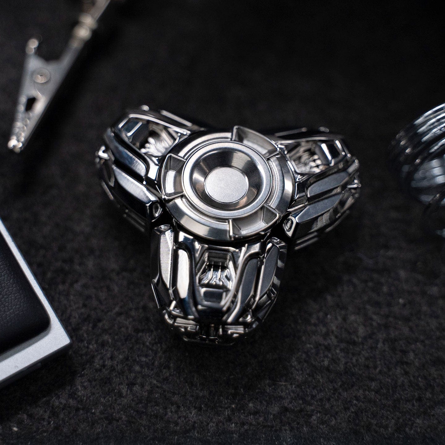 TIER I 只禁优惠代码 Jing Xian-Open Armor Spinner Polished Titanium (ships at the beginning of the May)