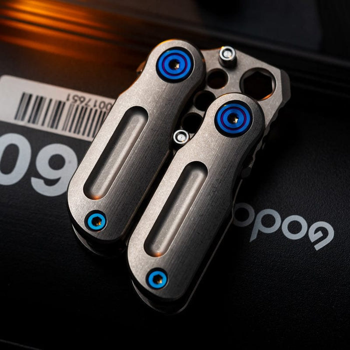 WanWu, Gloom Balisong Compact, Multi tool