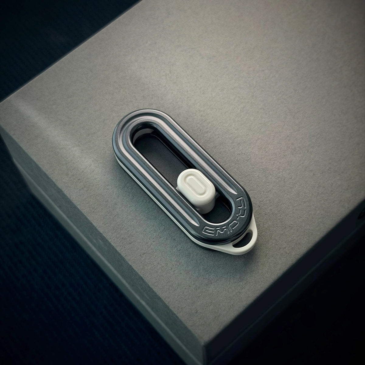 WM EDC 只禁优惠代码 Kong S Zirconium/PEEK (ships in 10 days)