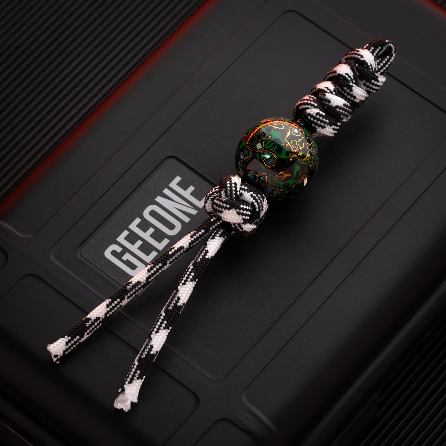 Wood&Flower 只禁优惠代码 Lacquer Lanyard Bead Sandalwood-green