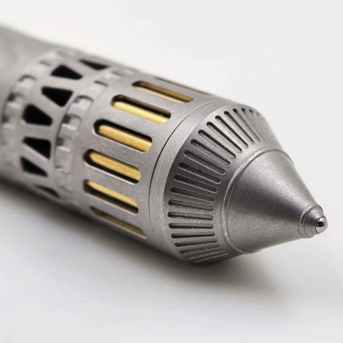 YC EDC 只禁优惠代码 East Wind Titanium (ships in the end of Dec.)
