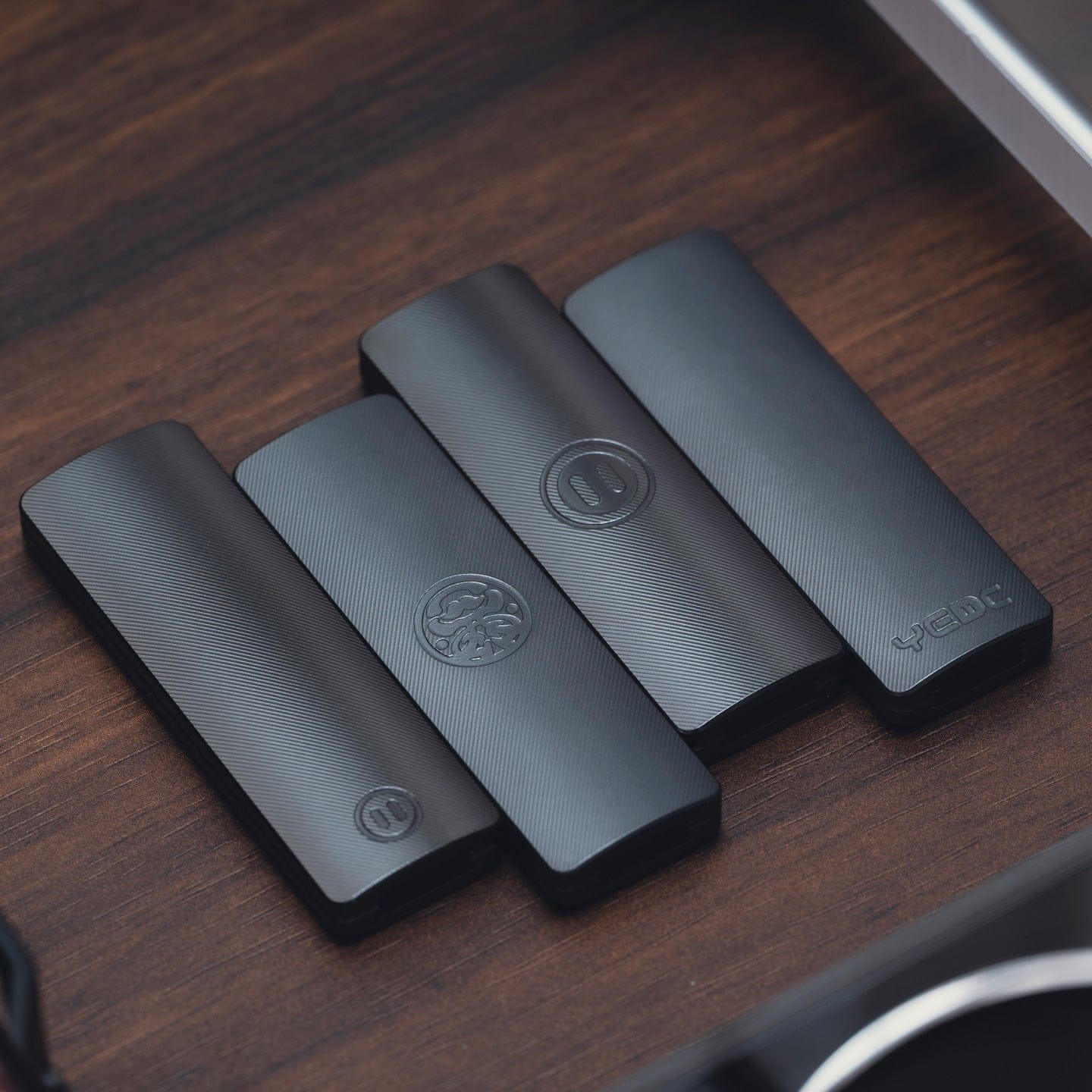 YEDC 只禁优惠代码 Ji Li 2.0 Polished Zirconium (ships in 16 days)