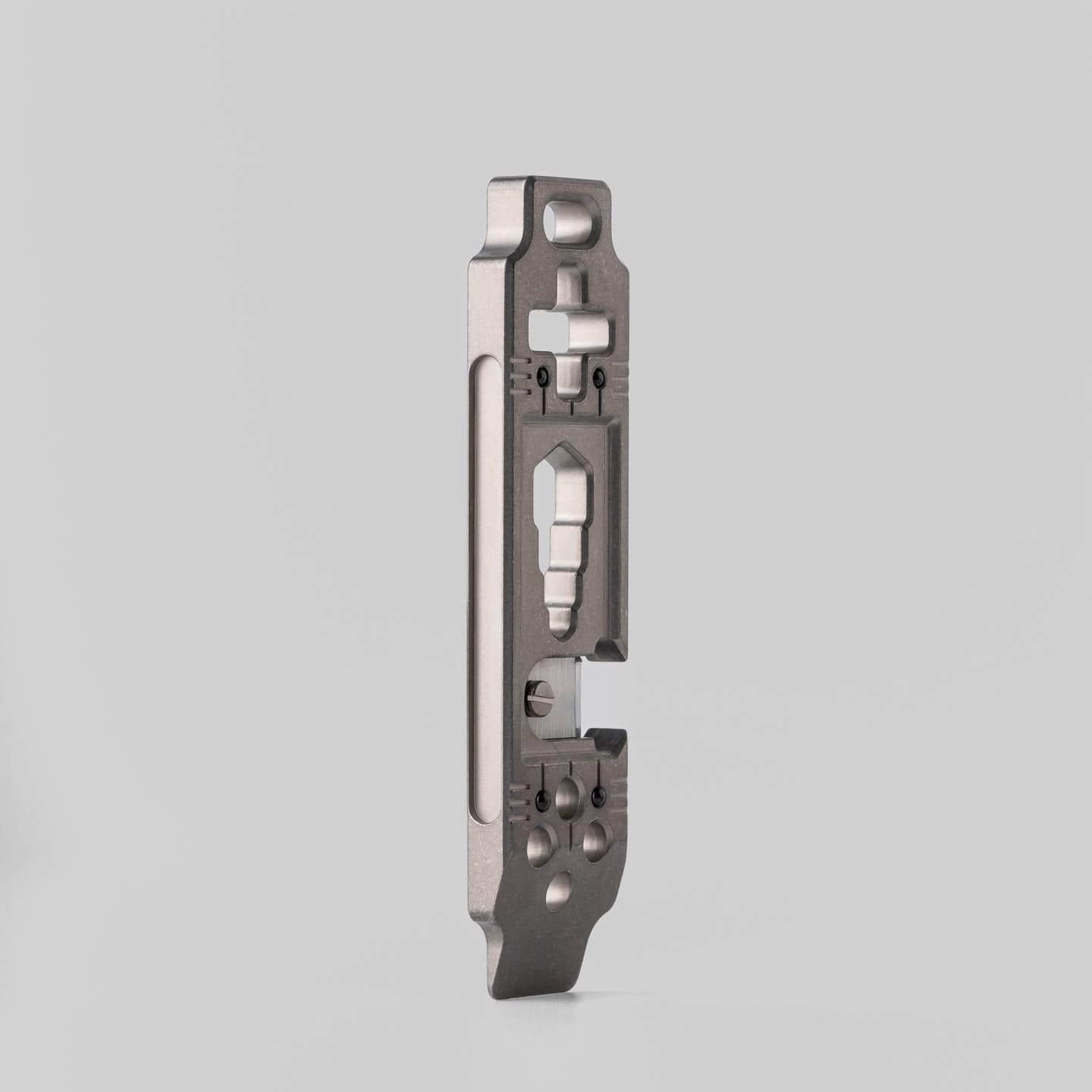 YOLO STUDIO Multi Tool GAMER Crowbar Titanium